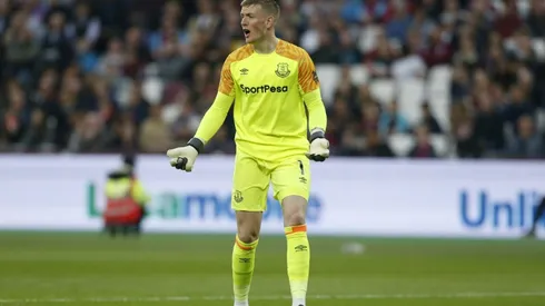 Everton probe Pickford bar brawl allegations