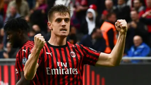 Piatek, Suso keep Milan's Champions League hopes alive