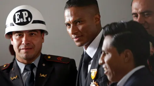 Ecuador honors Valencia for his decade at Man United