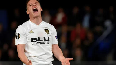 Gameiro to torment Arsenal in Emery reunion