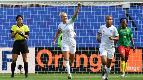 A lot on her shoulders - England look to Houghton to drive World Cup bid