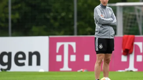 From superstar to psychologist: Prinz helping Germany's new generation