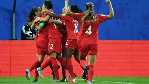 Canada beat New Zealand to reach women's World Cup second round
