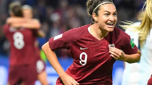 Taylor ends drought to send England through alongside Italy