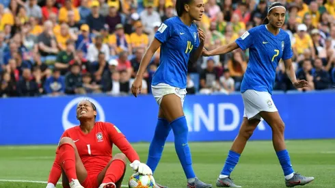 Australia fight back to edge Brazil 3-2 and stay alive in World Cup