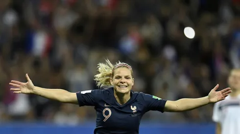 Big hitters France and Germany grind towards World Cup knockouts