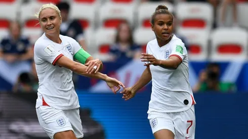 England hold on to beat Scotland as Parris penalty proves crucial