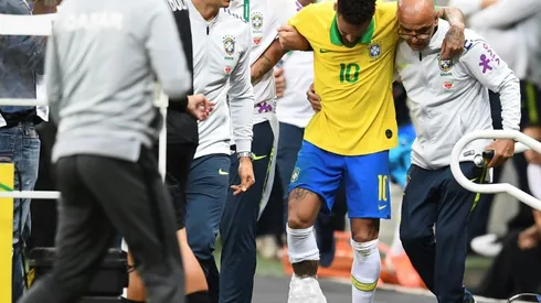 PSG medics to reassess injured Brazil star Neymar 'within 72 hours'
