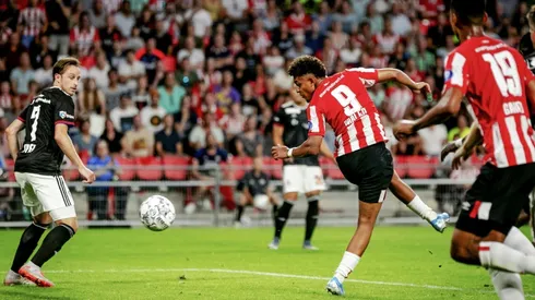PSV scrape past Basel with two late goals