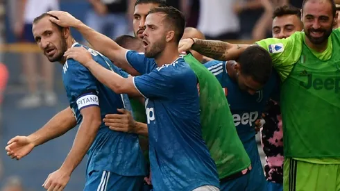 Chiellini gets Juventus off mark as Napoli win Tuscany thriller