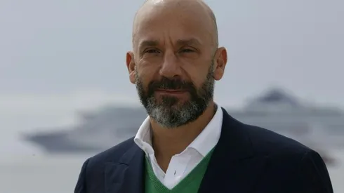 Vialli group close to buying Serie A club Sampdoria - reports