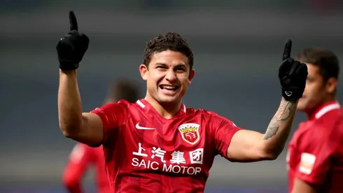 Brazilian Elkeson earns landmark China call-up