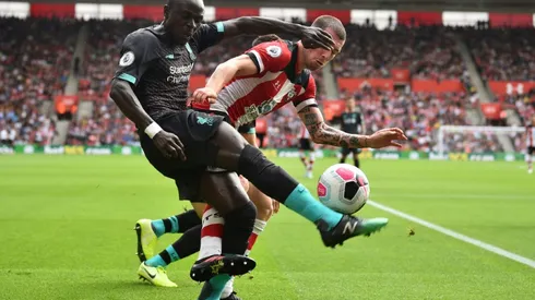 Liverpool extend perfect start, Aubameyang fires Arsenal