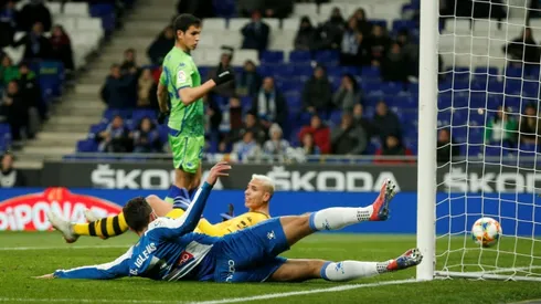 Betis buy striker Iglesias from Espanyol