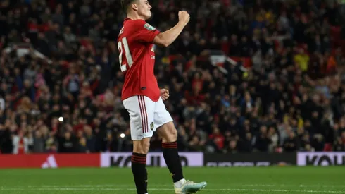 Man Utd survive League Cup shoot-out, West Ham crash out