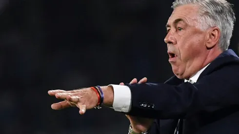 Llorente brace keeps Napoli on track in Serie A