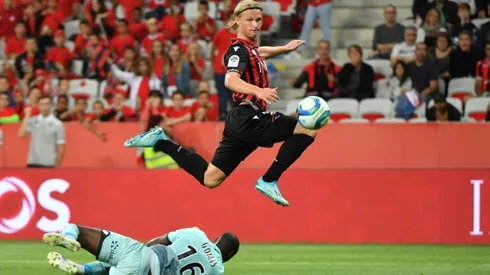 Dolberg claims first goal as Nice move level with PSG