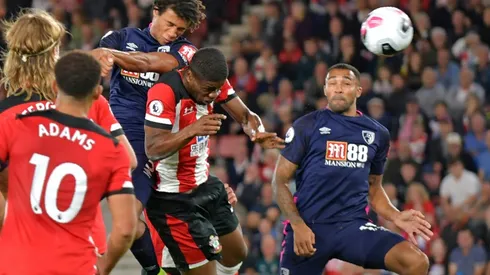 Bournemouth up to third after sinking Saints