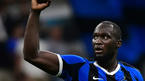 Lukaku sends Inter top after racist abuse at Cagliari
