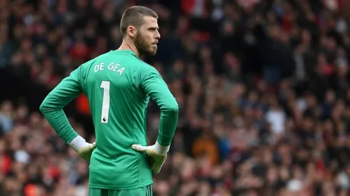 David de Gea signs new deal at Man Utd