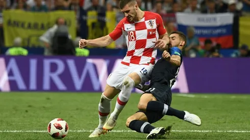 Frankfurt's Rebic joins AC Milan in switch with Silva