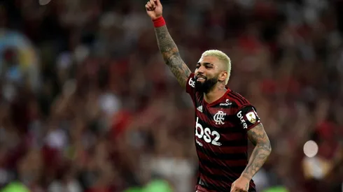 Flamengo thrash Gremio to set up River Plate Libertadores final