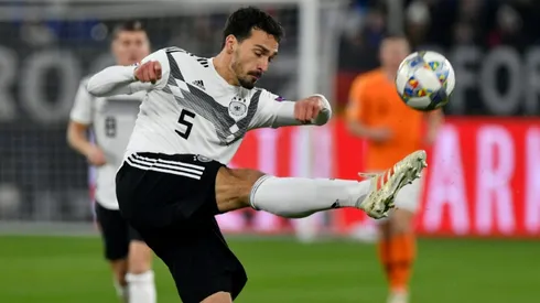 Pressure on Germany boss Loew to recall Hummels