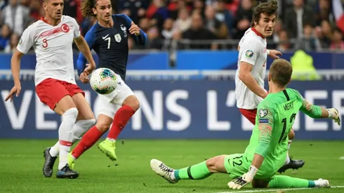 Ayhan equaliser forces France to wait for Euro 2020 spot