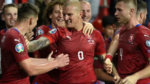 England lose to Czechs in Euro qualifiers as Ronaldo nears 700 goals