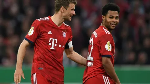 Unhappy "Mueller deserves more respect" at Bayern, says Gnabry