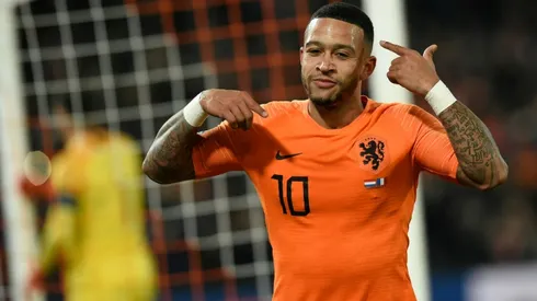 Late Netherlands blitz sinks Northern Ireland