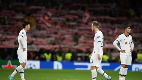 Pochettino faces tough task to lift Spurs after Bayern thumping