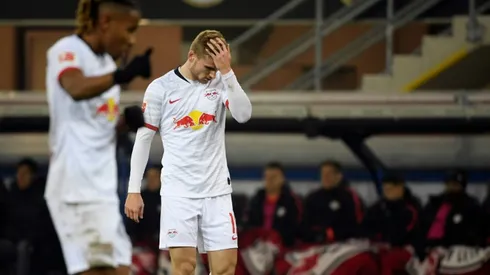 Nervy Leipzig go top, Klinsmann loses at new club Hertha
