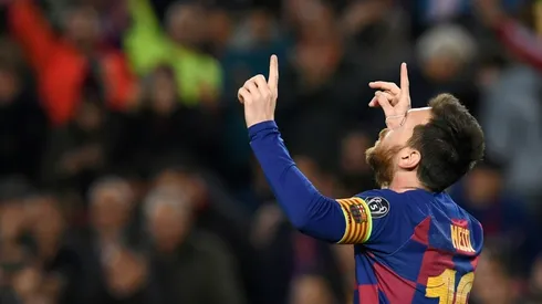 Messi toasts 700 games with a goal as Barca make last 16