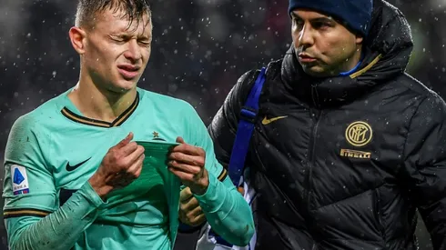 Italy's Barella undergoes successful knee surgery