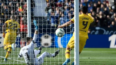 Barcelona sneak past Leganes as Atletico held again