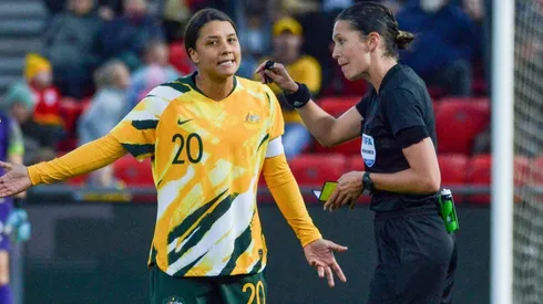 Chelsea win battle to sign Australian women's football icon Kerr