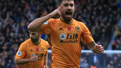 In-form Wolves see off Aston Villa challenge