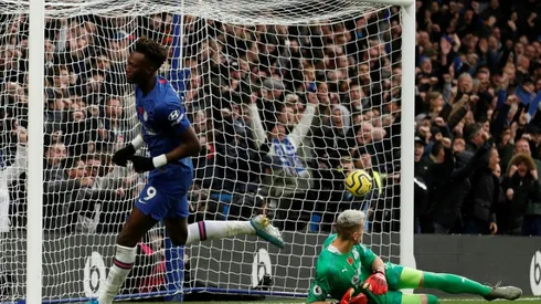 Sixth win on the spin lifts Chelsea to second in Premier League