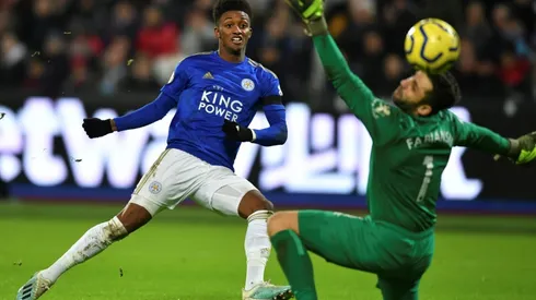 Leicester end Pellegrini's time at West Ham, Man Utd close on top four