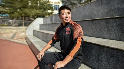 Former Man Utd star Dong finds calling in coaching Chinese kids