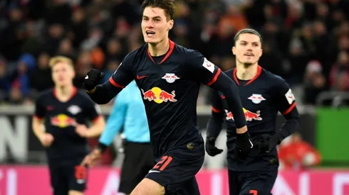 Schick salvages point for leaders Leipzig in Dortmund thriller
