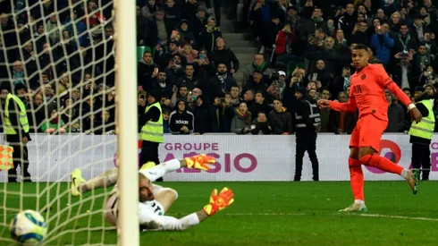 Mbappe helps PSG to extend Ligue 1 lead, Depay's Euros at risk