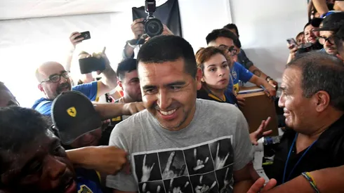 Riquelme beats Maradona as Boca Juniors elect new president