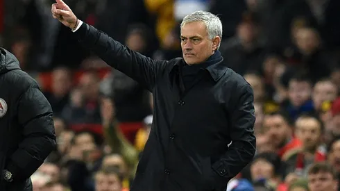 Mourinho sleeps at training ground to conquer anger after United loss