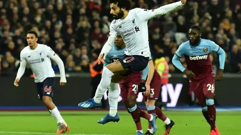 Liverpool sink West Ham to go 19 points clear