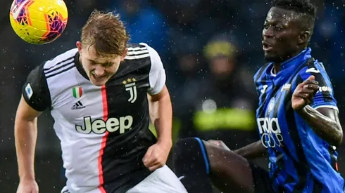 Gambian international Barrow signs for Bologna