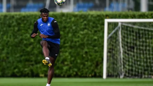 Atalanta formally sign Colombian ace Zapata