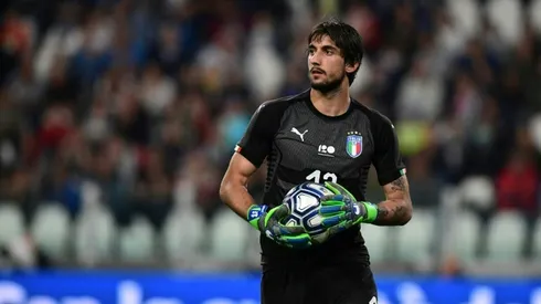 Juve goalkeeper Perin, Behrami return to Genoa