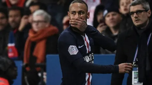 Neymar sent off as PSG beat Bordeaux in seven-goal thriller